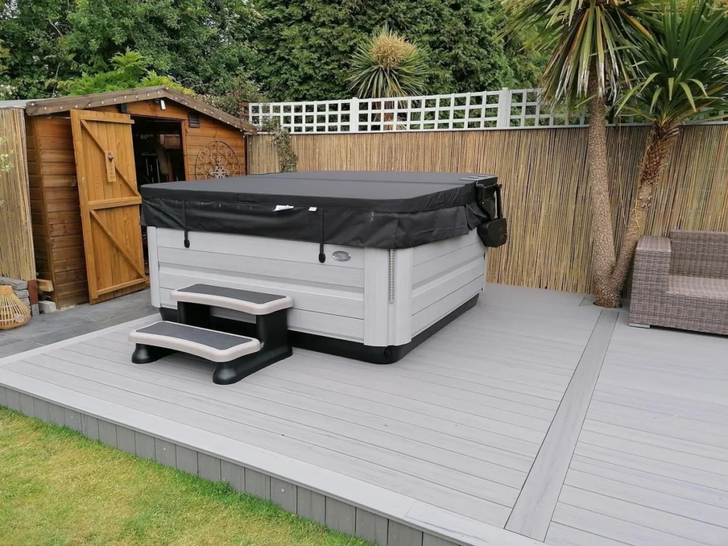 Turn off your jacuzzi hot tub at the socket to save power and money